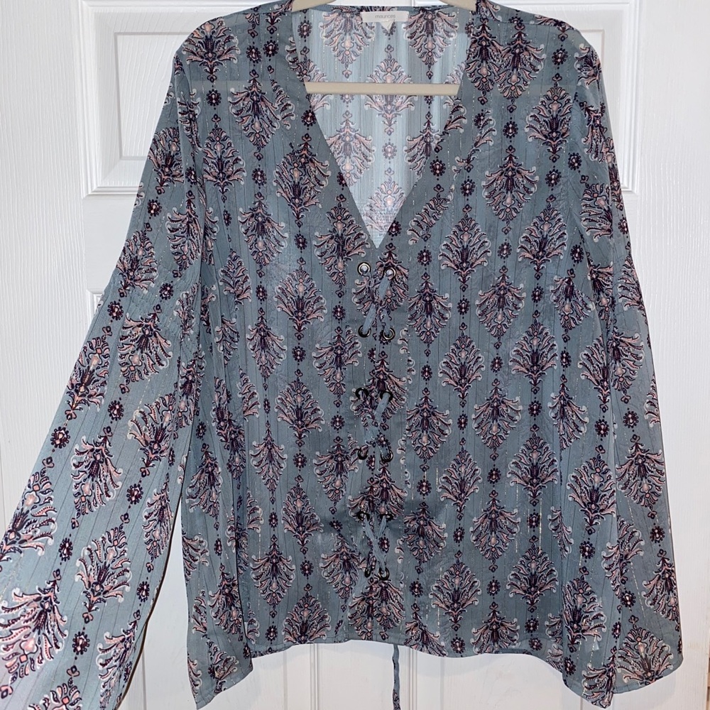 Maurices top